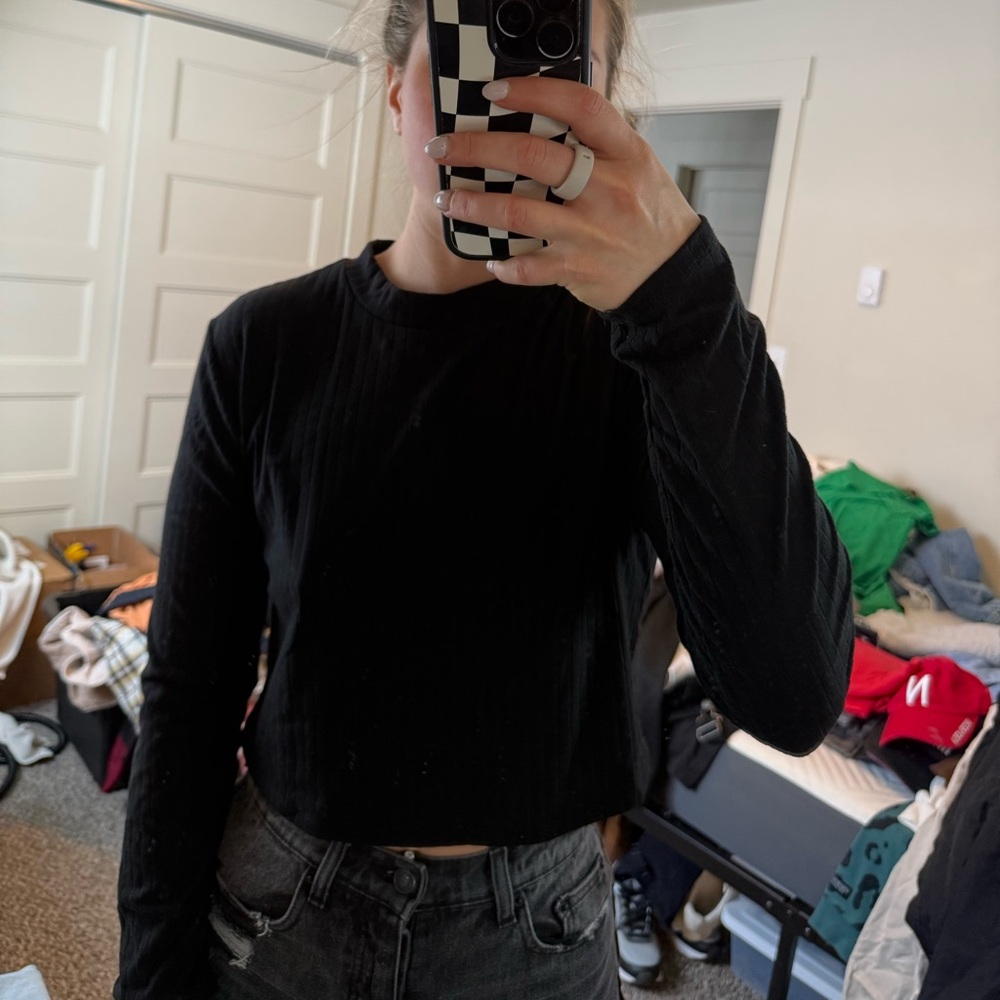 Women's Black Ribbed Long Sleeve Top